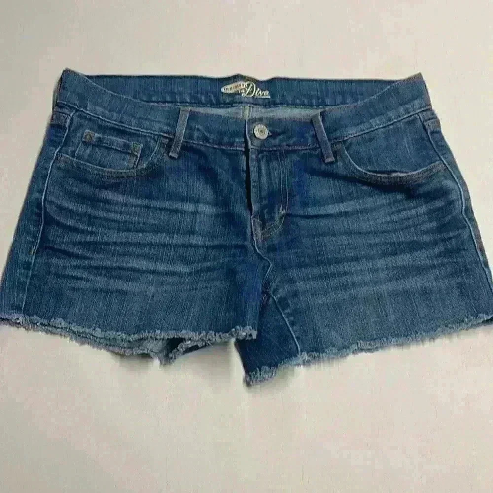 EUC Old Navy Diva Jean Shorts - Size 4